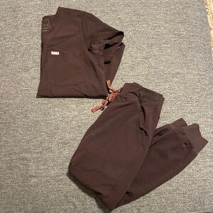 XS|XSP FIGS Catarina One Pocket and Zamora Joggers Scrub Set